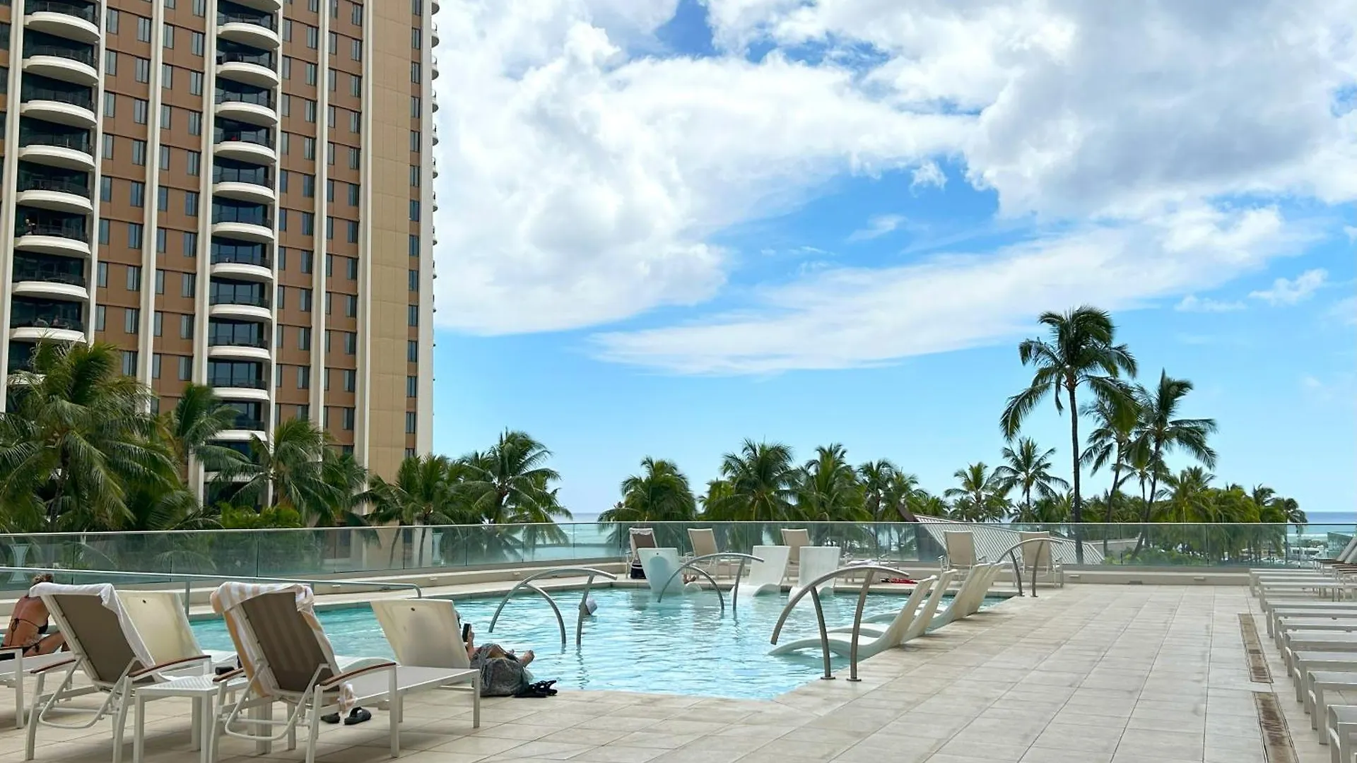 Holiday home Ilikai Apt 1822-2Br2Ba Modern Unit With Ocean &Harbor Views No Resort Fees Honolulu