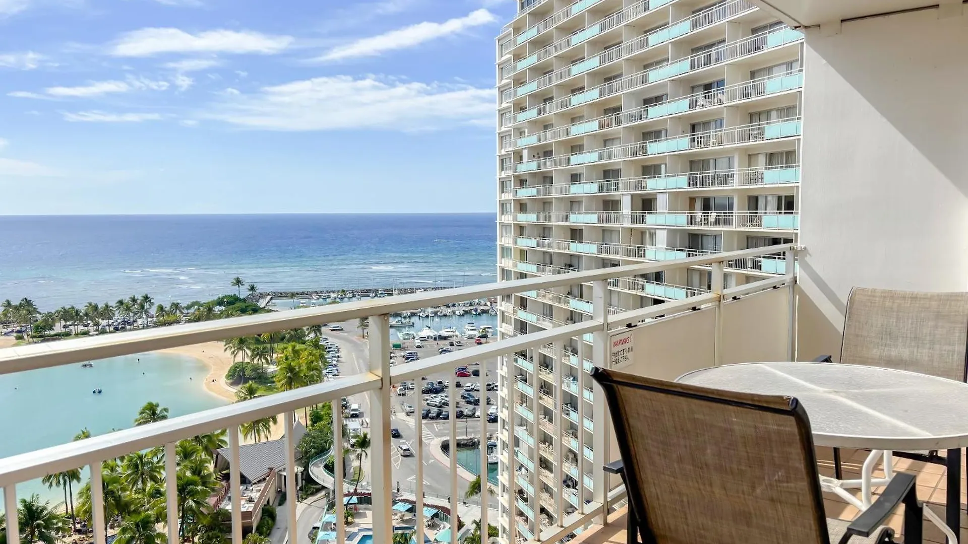 Holiday home Ilikai Apt 1822-2Br2Ba Modern Unit With Ocean &Harbor Views No Resort Fees Honolulu